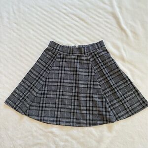 H&M Black and Gray Checkered Mini Skirt